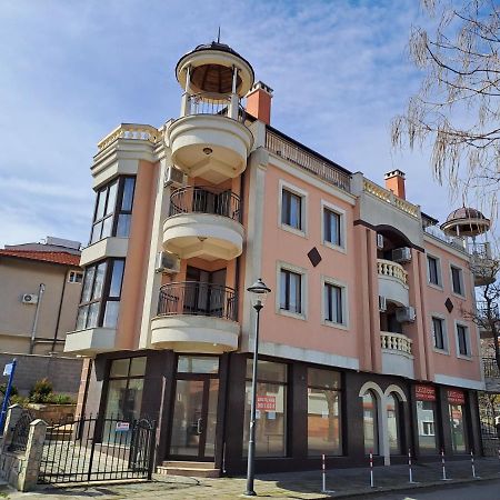 Luxury Apartments Ekaterina Cernomoreț Exterior foto