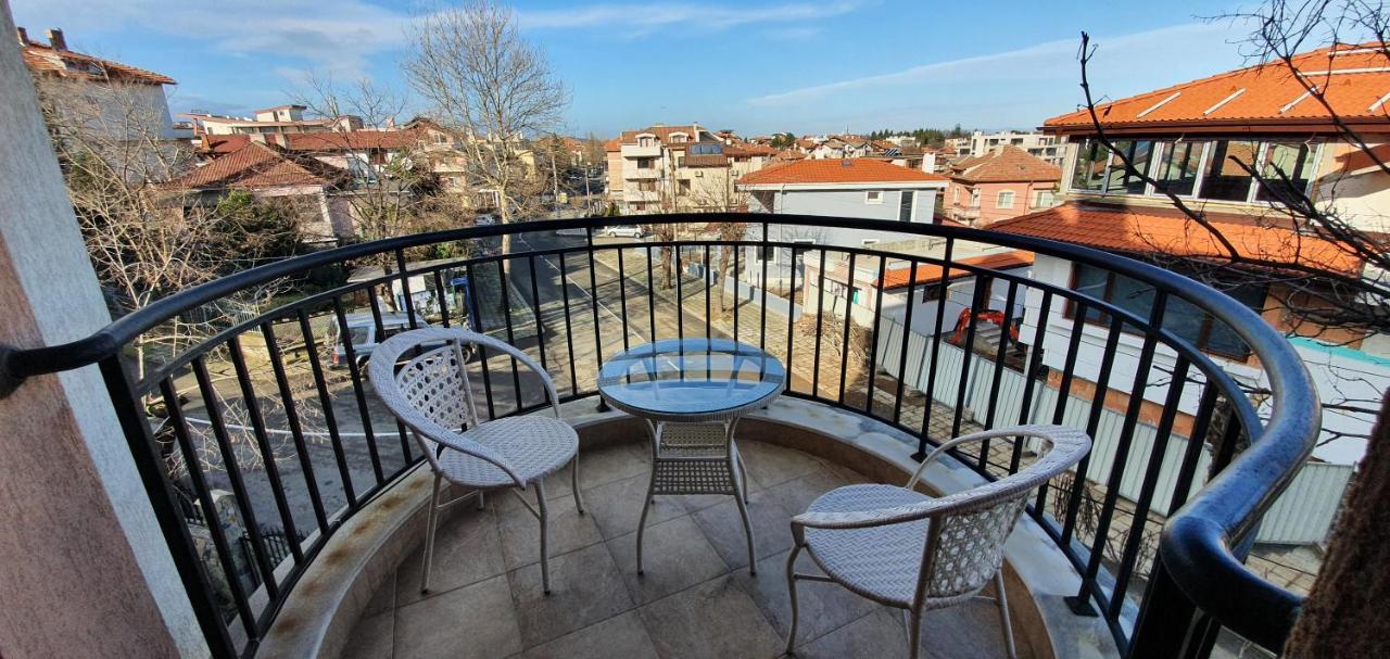 Luxury Apartments Ekaterina Cernomoreț Exterior foto